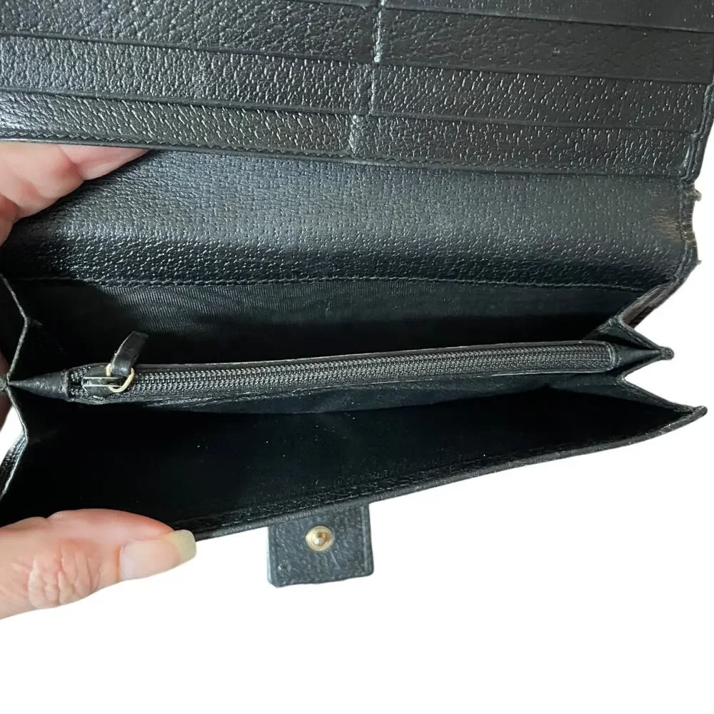 Gucci Black Signature GG Horsebit Buckle Wallet